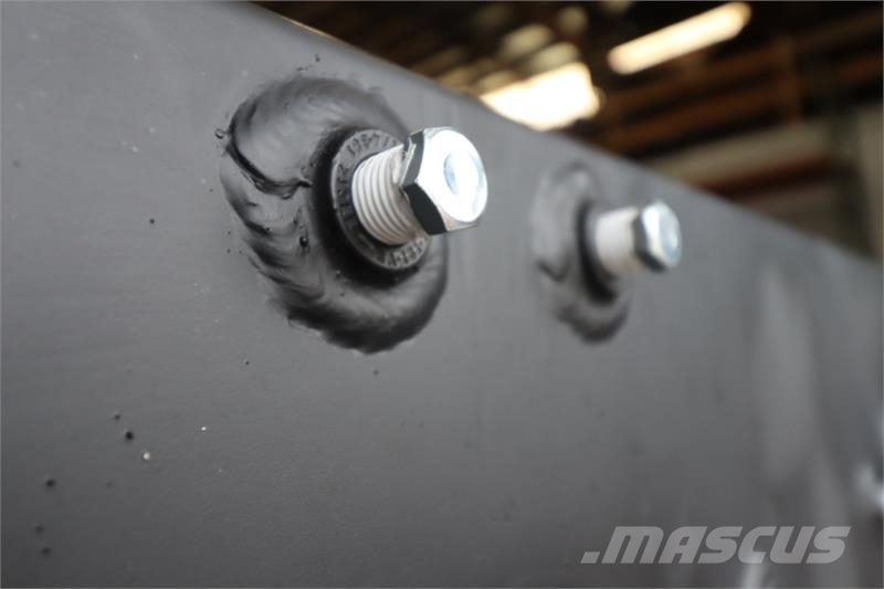 Onan KTA38-G2B Radiator # 990323 Radiadores