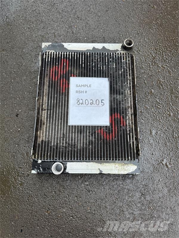 Oxbo 2470 Bean Harvester Oil Cooler # 820205 مشعات