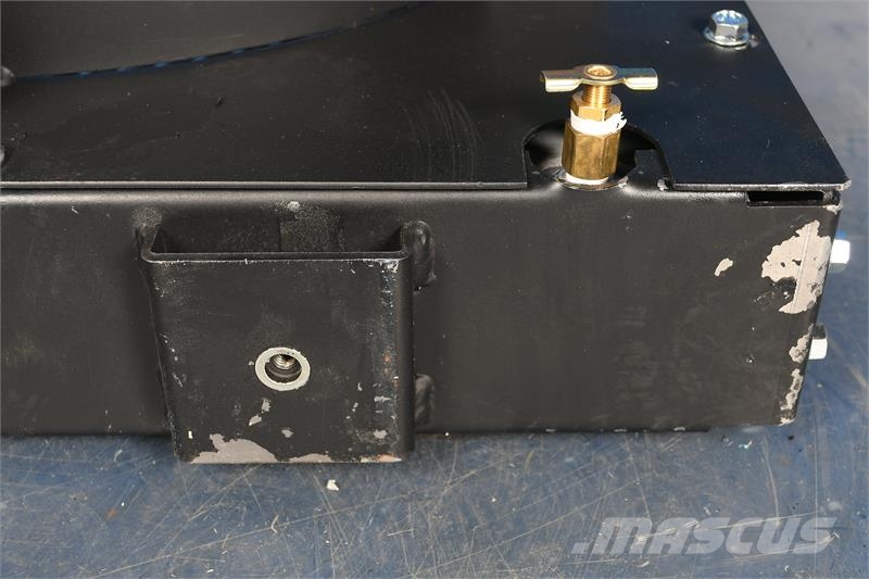 Oxbo Cooling Package # 820260 مشعات