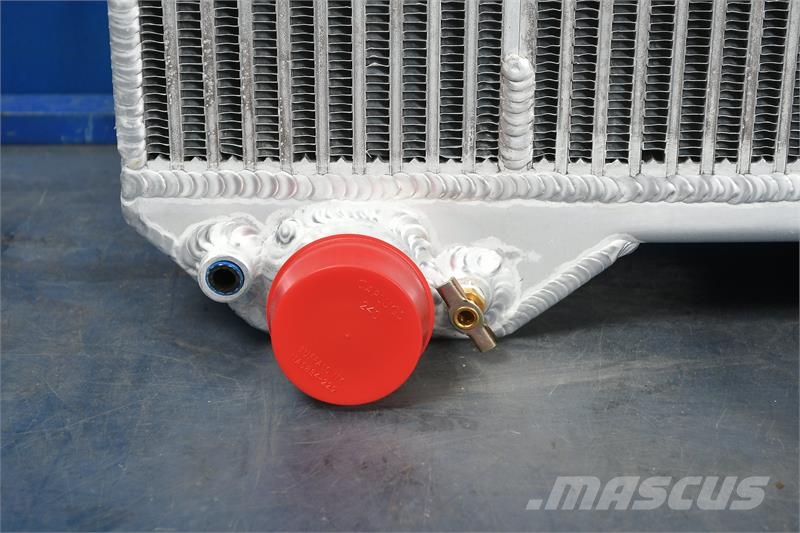 Perkins 4 Cyl Radiator # 990336 مشعات