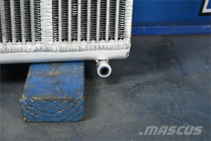 Perkins 4 Cyl Radiator # 990336 مشعات