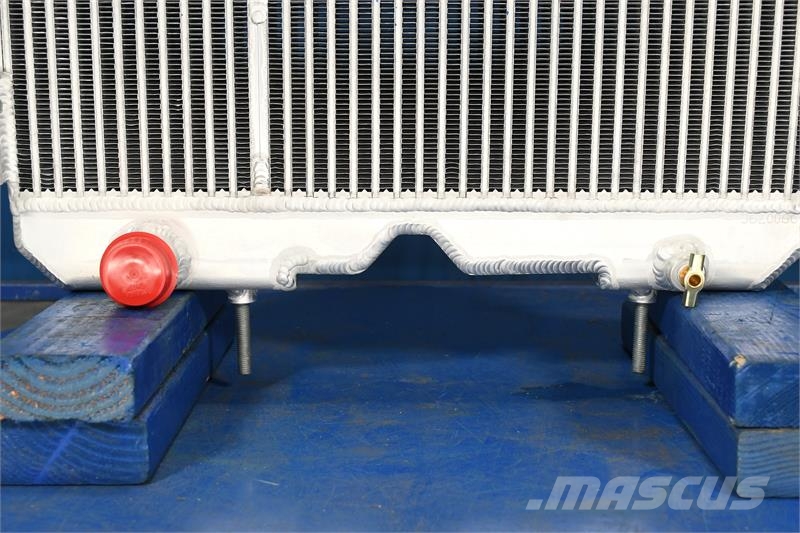 Perkins Radiator # 990079 مشعات