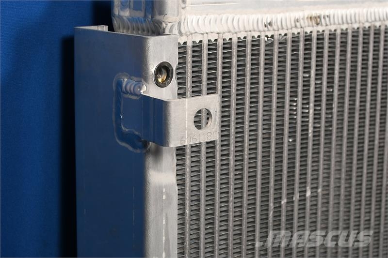Peterbilt 220, T270 Radiator # 606118 Radiators