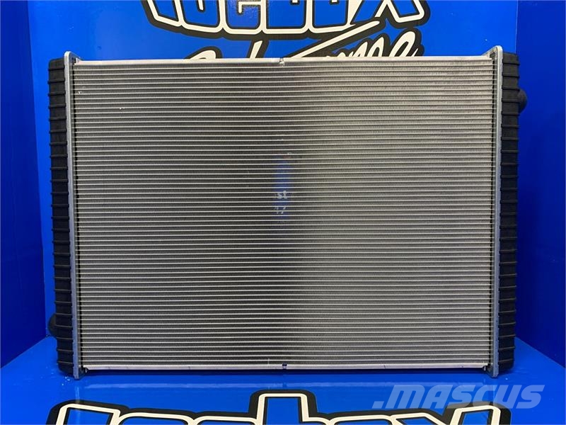 Peterbilt 330 Radiator # 606102 Radiadores