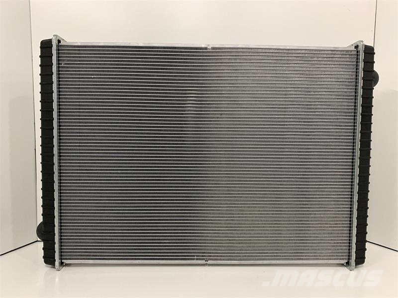 Peterbilt 330 Radiator # 606102 Radiadores