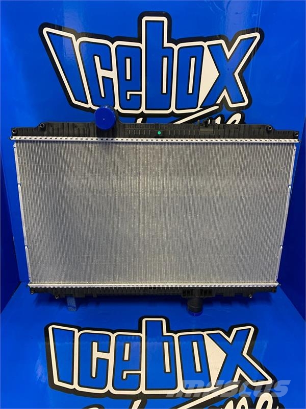 Peterbilt 335 / 340 / T-300 Radiator # 606073 Radiadores