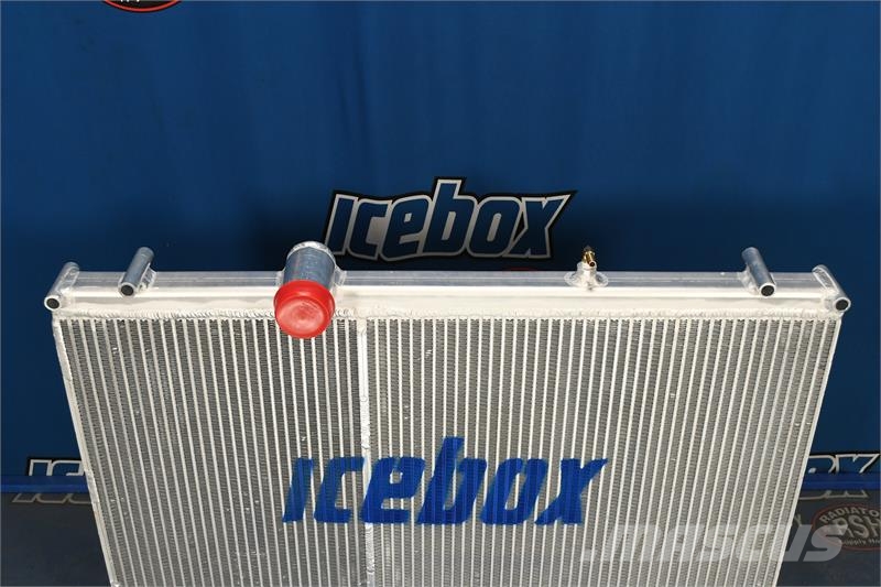 Peterbilt 335, 340 / T300 Radiator # 606074 Radiadores