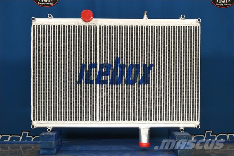 Peterbilt 335, 340 / T300 Radiator # 606074 Radiadores
