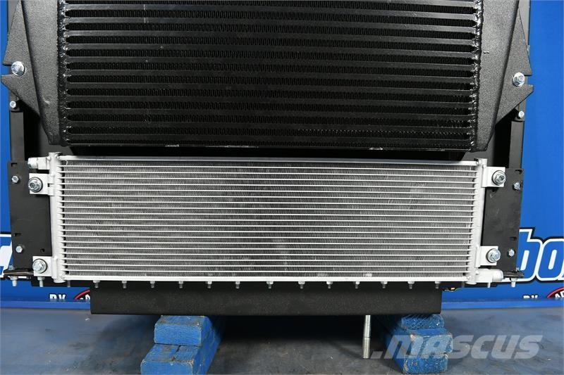 Peterbilt 359 Radiator # 606003 Radiadores