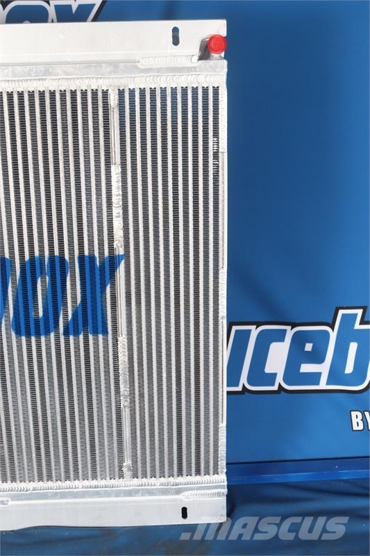 Peterbilt 362 AC Condenser # 606406 Radiadores