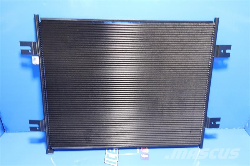 Peterbilt 377, 378, 379, 385, 387, 388, AC Condenser # 60657 Radiadores