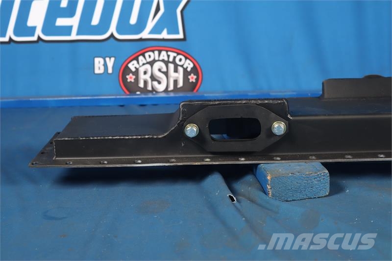 Peterbilt Bottom Tank # 606273 Radiators
