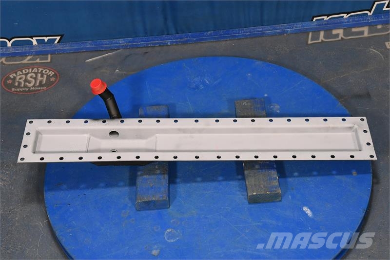 Peterbilt Bottom Tank # 606298 Radiators