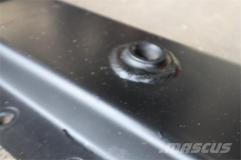 Peterbilt Bottom Tank # 606275 Radiatorer