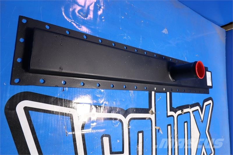 Peterbilt Bottom Tank # 606293 Radiadores