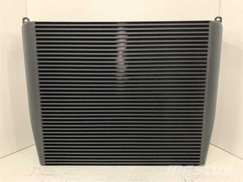 Peterbilt Charge Air Cooler # 606114 ラジエター