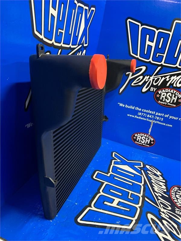 Peterbilt Charge Air Cooler # 606114 ラジエター