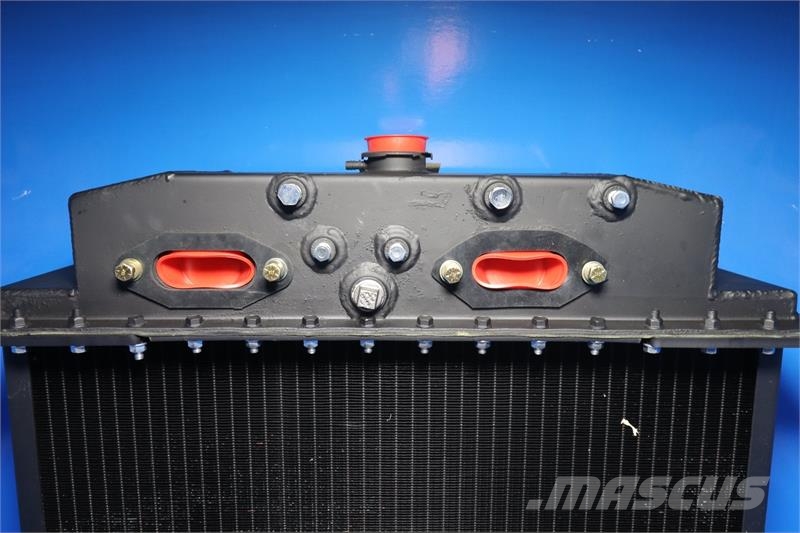 Peterbilt Narrow Nose Radiator # 606000 Radiadores