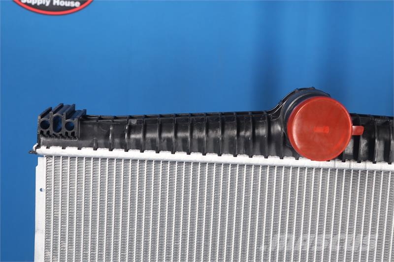 Peterbilt Radiator # 606225 Radiadores