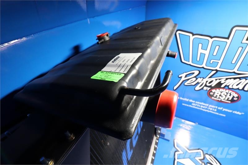 Peterbilt Radiator # 606085 Radiadores