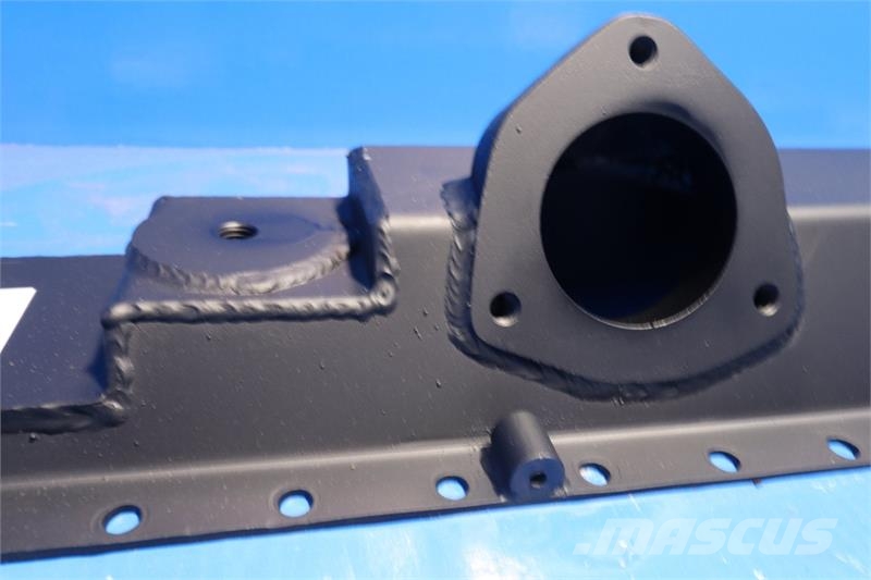 Peterbilt Radiator Tank # 606312 Radijatori