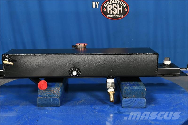 Peterbilt Top Tank # 606286 Radiatorer