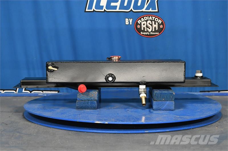 Peterbilt Top Tank # 606286 Radiatorer