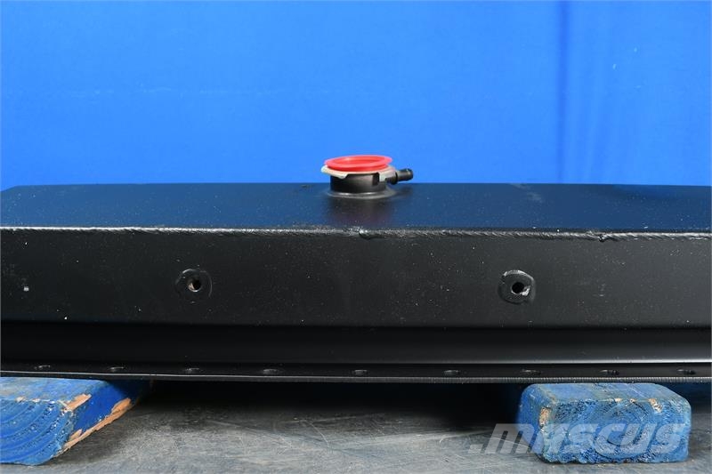 Peterbilt Top Tank # 606264 Radiators