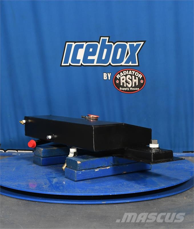 Peterbilt Top Tank # 606286 Radiatorer