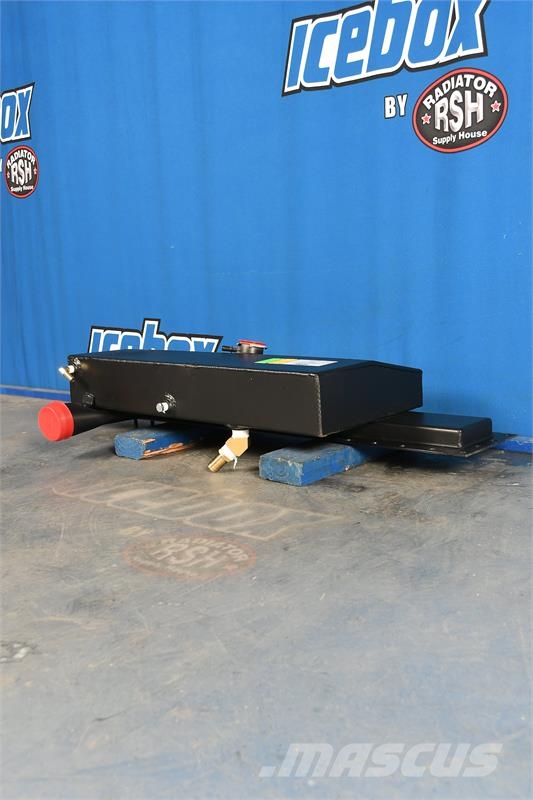 Peterbilt Top Tank # 606264 Radiators