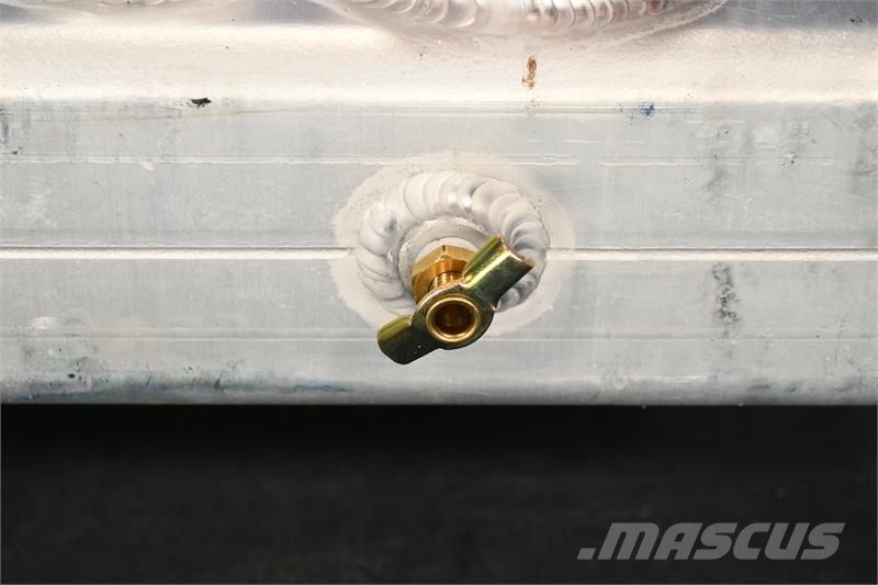 Pierce Saber, Firetruck Radiator Core # 950489 Radijatori