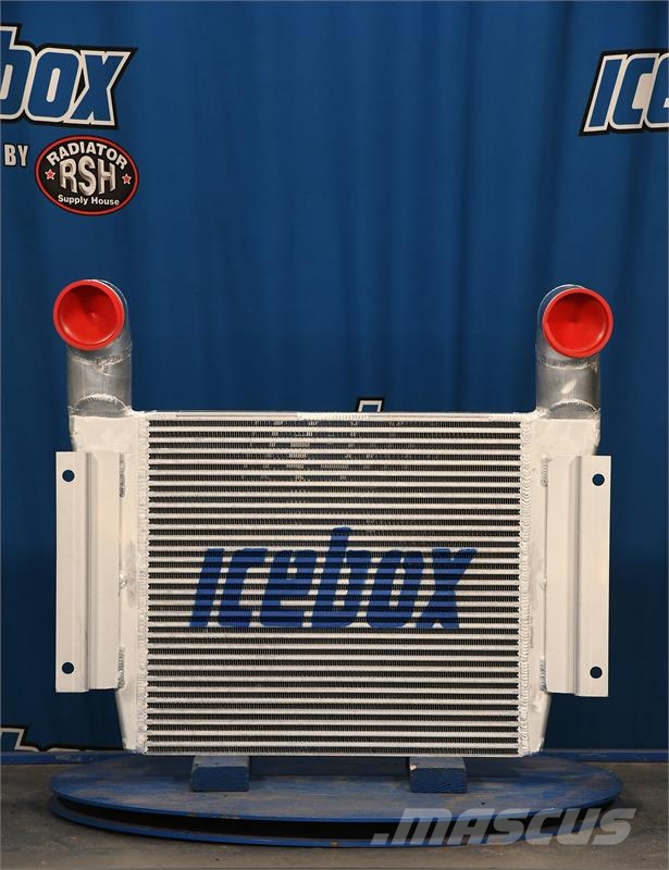 Road Runner Hay Squeeze Charge Air Cooler # 820057 Радіатори