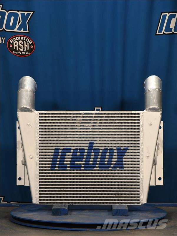 Road Runner Hay Squeeze Charge Air Cooler # 820057 Радіатори