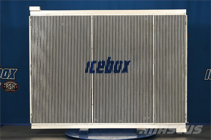 Schramm T450 Oil Cooler # 890419 Radiátory