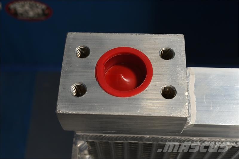 Schramm T450 Oil Cooler # 890419 Radiátory