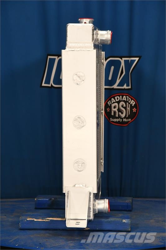  Skat Trak 1750D Radiator # 990087 Радіатори