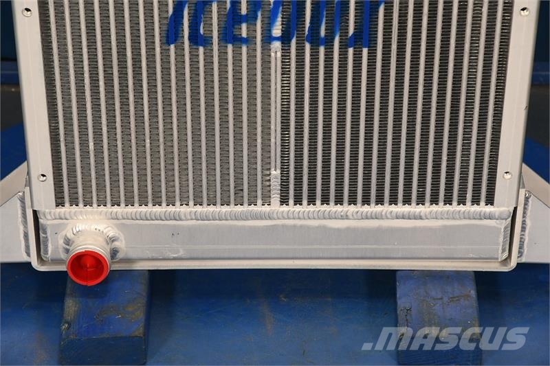  Skat Trak 1750D Radiator # 990087 Радіатори