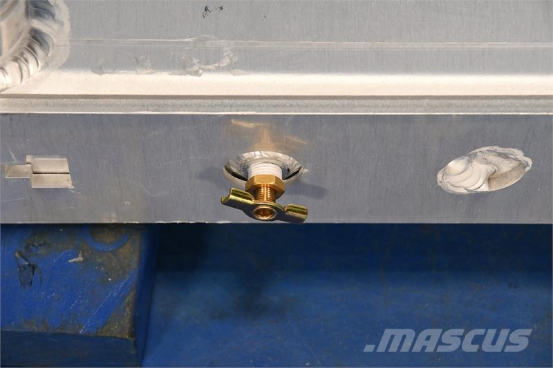  Skat Trak 1750D Radiator # 990087 Радіатори