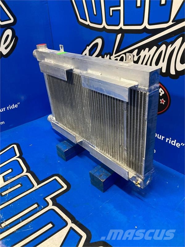 Skidder Oil Cooler # 890602 Radiátory