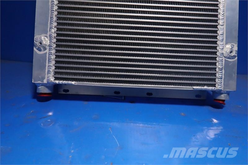 SkyTrak 154 Oil Cooler # 890207 Radiadores