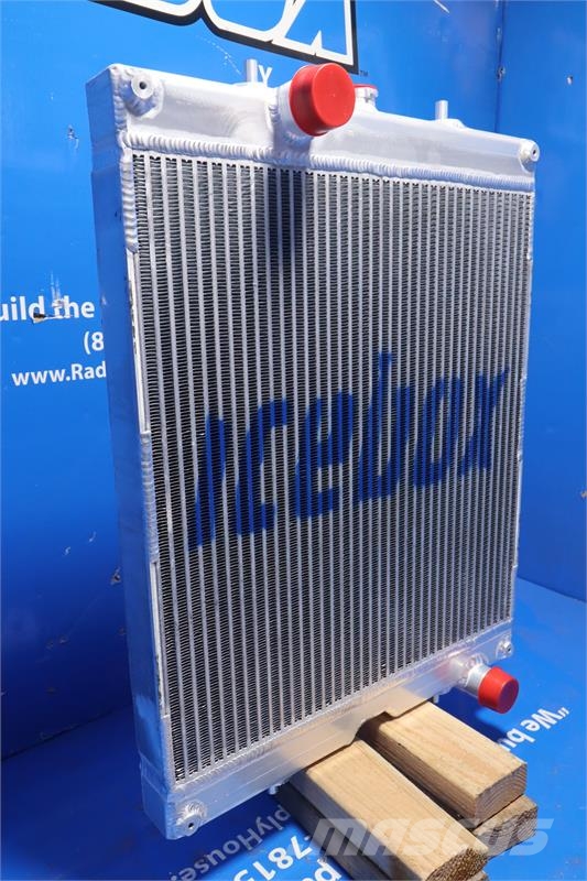 SkyTrak Telehandler Radiator # 940234 Jäähdyttimet