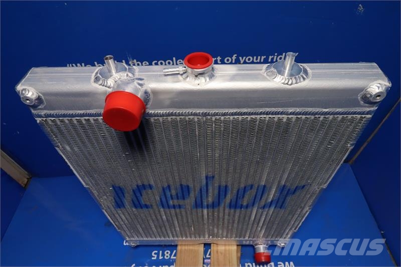 SkyTrak Telehandler Radiator # 940234 Jäähdyttimet
