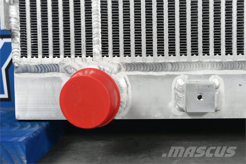Spartan Gladiator Fire Truck Radiator # 609611 مشعات