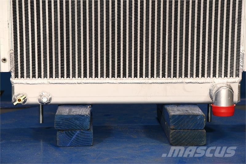 Steiger Bearcat 2 Radiator # 820064 Radiatoare