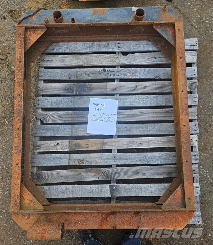 Steiger Tiger Radiator # 820065 Radiatoren