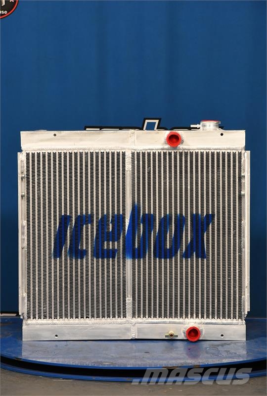 Takeuchi TB180 Radiator # 890681 Radiadores
