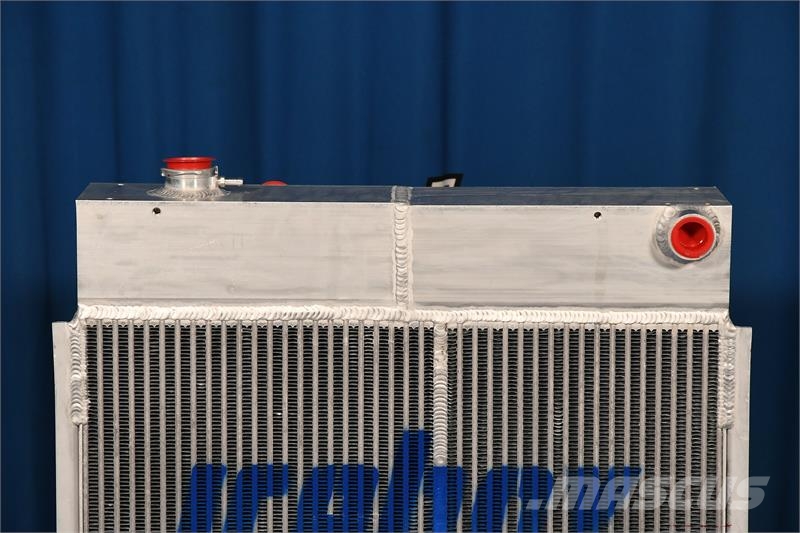 Takeuchi TB180FR Radiator # 890018 Radiadores