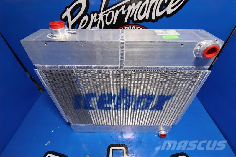 Takeuchi TB180FR Radiator # 890018 Radiadores