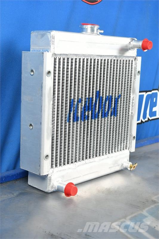 Tennant Radiator # 890704 Radiatoare