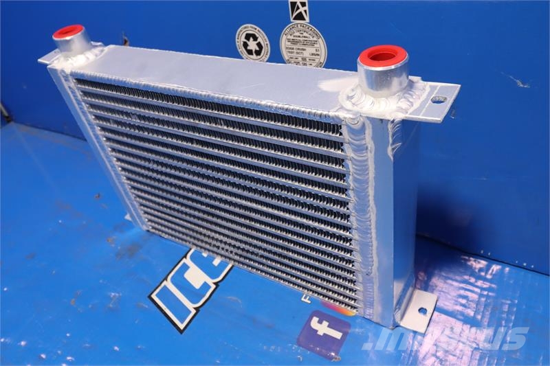Toyo Oil Cooler # 890892 Jäähdyttimet